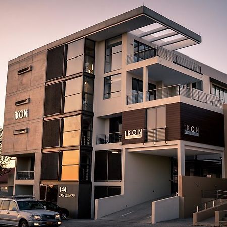 Ikon Self Catering Apartment Windhoek Luaran gambar